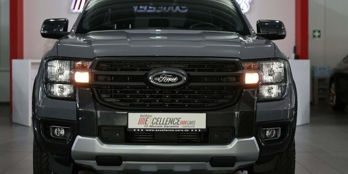 Ford Ranger 2.0 EB DK e-4WD TREMOR ROLLO,AHK,CONQUER 55.000 km 40.991 &euro; Hamm 59077