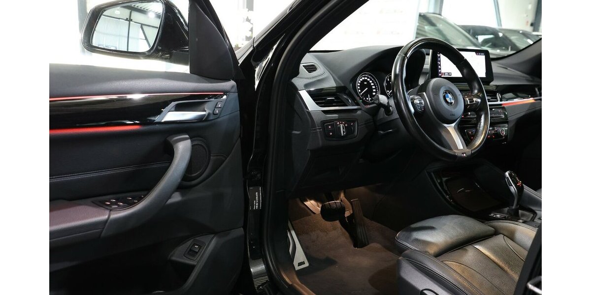 BMW X1 xDrive 20d M-SPORT SHADOW PANORAMA, LED 113.000 km 27.777 &euro; Hamm 59077