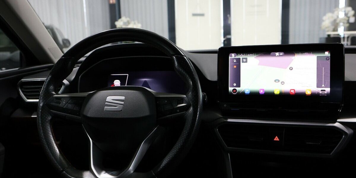 Seat Leon ST 1.4 TSI E HYBRID DSG FR-SPORT / LED, VC 65.000 km 20.777 &euro; Hamm 59077