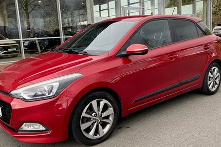 Hyundai i20 92.831 km 9.950 &euro; Ahlen 59229