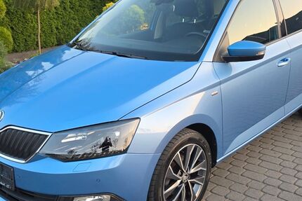 Skoda Fabia 49.600 km 9.960 &euro; Bad-Sassendorf 59505