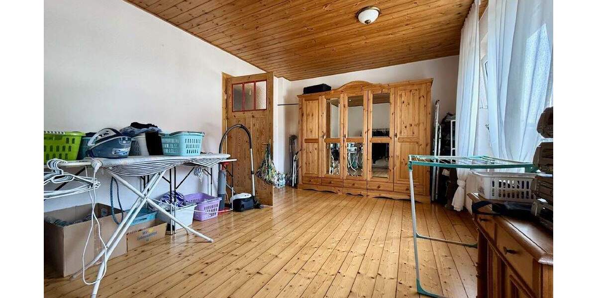 FröndenbergRuhr: Altbau-ETW mit Charme und großen Räumen - Einfach riesig! 3 zimmer