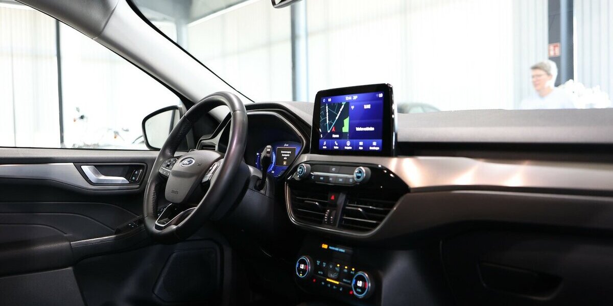 Ford Kuga 2.0 EB AWD TITANIUM-X / LED,HUD,AHK,B&O 109.000 km 20.777 &euro; Hamm 59077