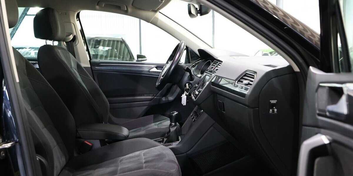 VW Tiguan 2.0 TDI HIGHLINE / LED, ACC+LANE, AHK 141.000 km 17.111 &euro; Hamm 59077
