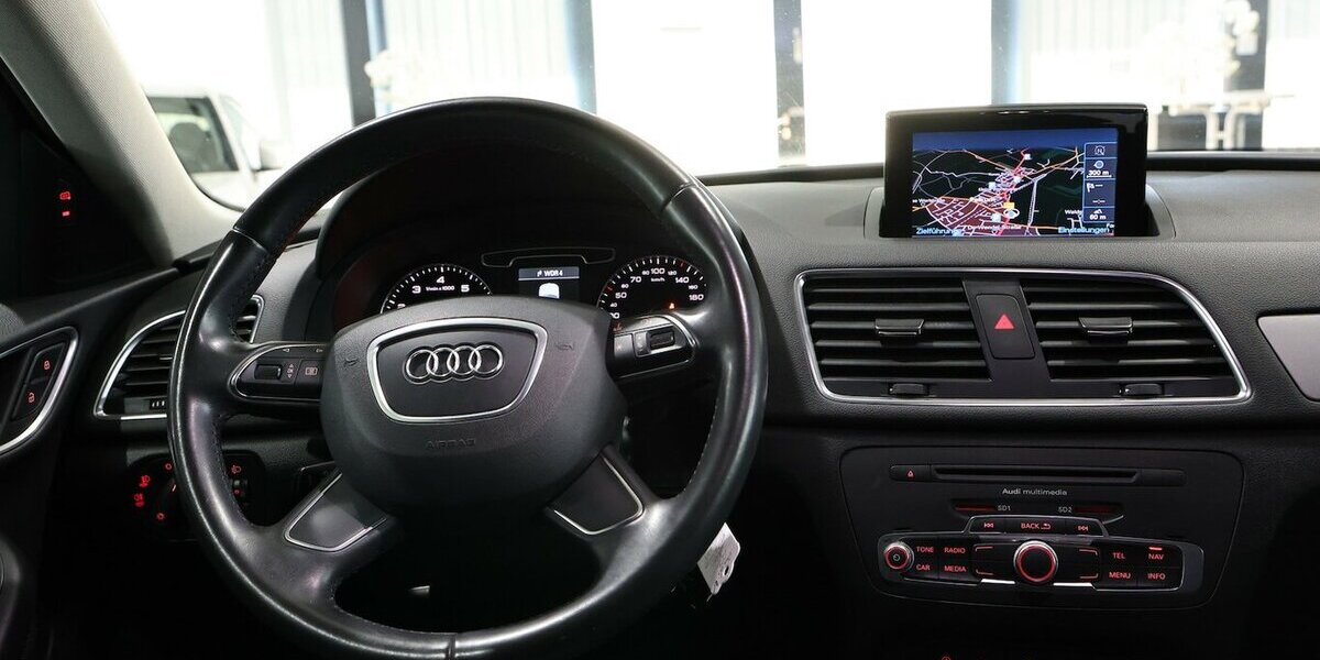 Audi Q3 2.0 TFSI QUATTRO SPORT / NAVI+KAMERA / ALLRAD 97.000 km 14.511 &euro; Hamm 59077