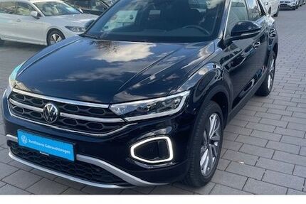VW T-Roc 12.300 km 26.799 € Soest 59494