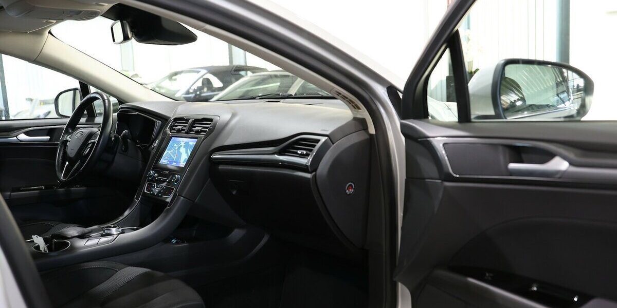 Ford Mondeo TUNIER 2.0 ECOBLUE TITANIUM / LED / AHK 145.000 km 16.881 &euro; Hamm 59077
