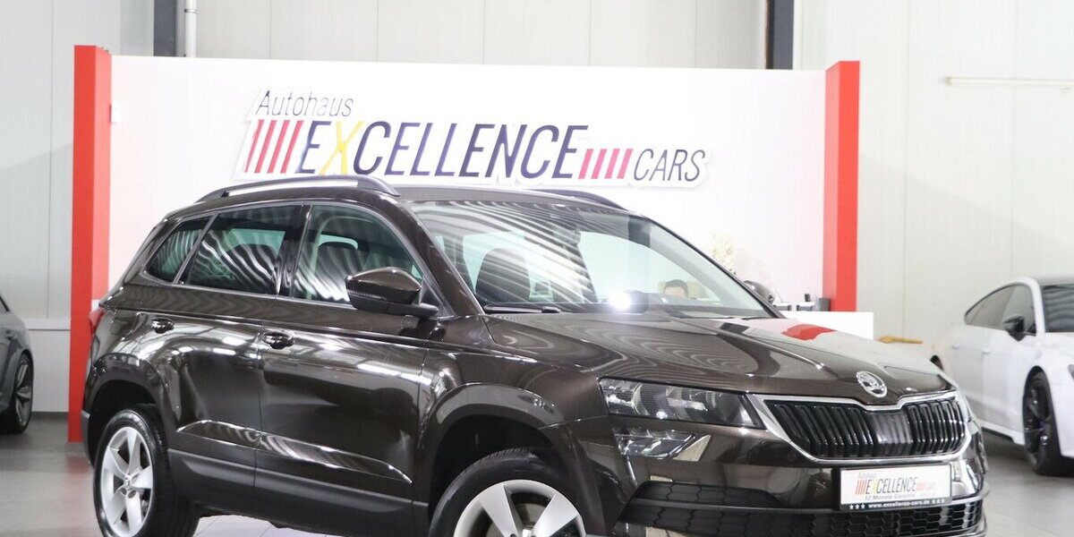 Skoda Karoq 1.5 TSI AMBITION / NAVI+APPLE+ANDROID+DAB 90.000 km 16.111 € Hamm 59077