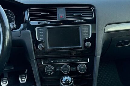 VW Golf VII