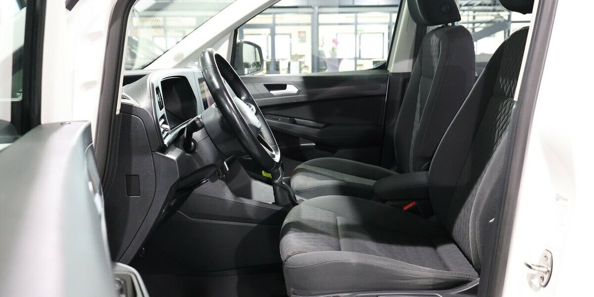 VW Caddy Maxi KOMBI 2.0 TDI 4M LIFE IQ ALLRAD OPTIK 95.000 km 28.221 &euro; Hamm 59077