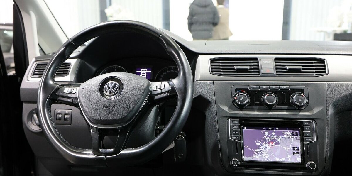 VW Caddy Maxi KOMBI 2.0 TDI DSG 1.HAND / NAVI+, ACC 143.000 km 20.777 &euro; Hamm 59077