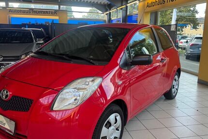 Toyota Yaris 179.715 km 2.450 &euro; Waltrop 45731
