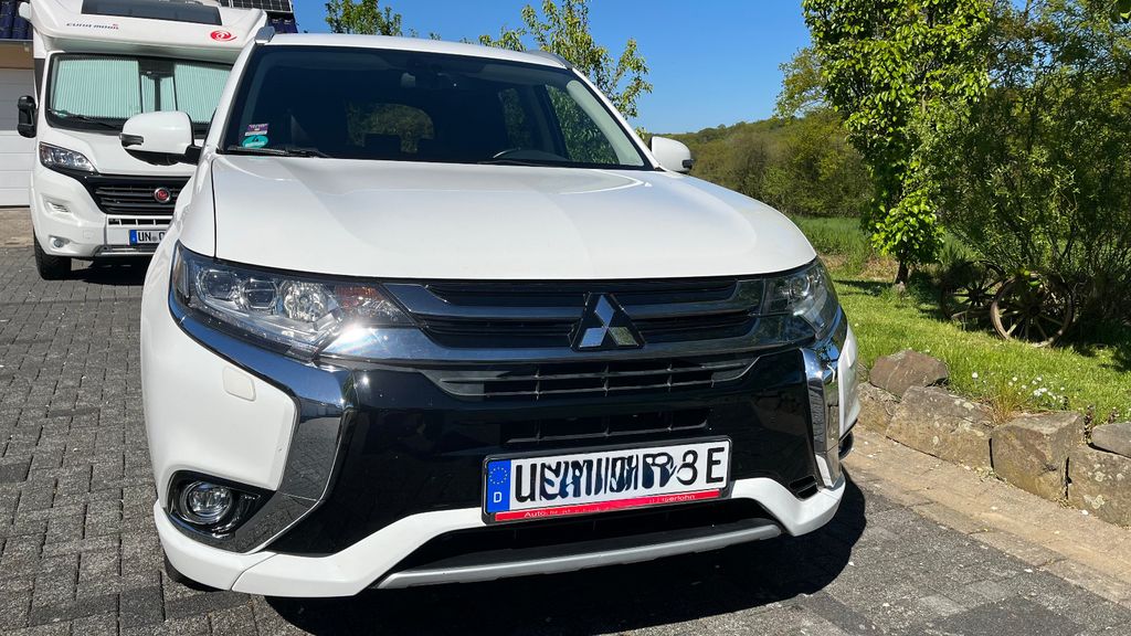 Mitsubishi Plug-in Hybrid Outlander 76.000 km 19.980 &euro; Fröndenberg 58730