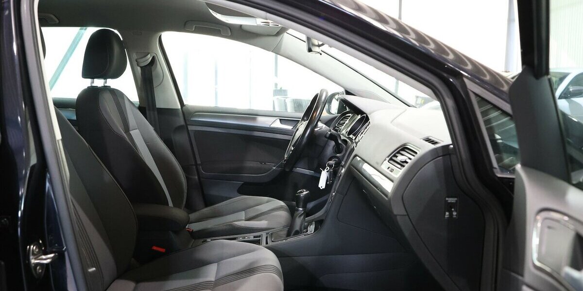 VW Golf VII 1.6 TDI BUSINESS ALLSTAR / NAVI+KAMERA 119.000 km 12.997 &euro; Hamm 59077