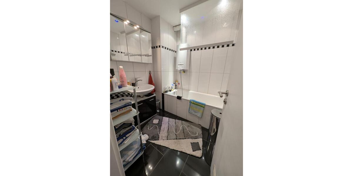 Erdgeschoßwohnung Dortmund Innenstadt Ost - 3 Zimmer, 77 m&sup2;, 750&euro; | Angebot:26223841