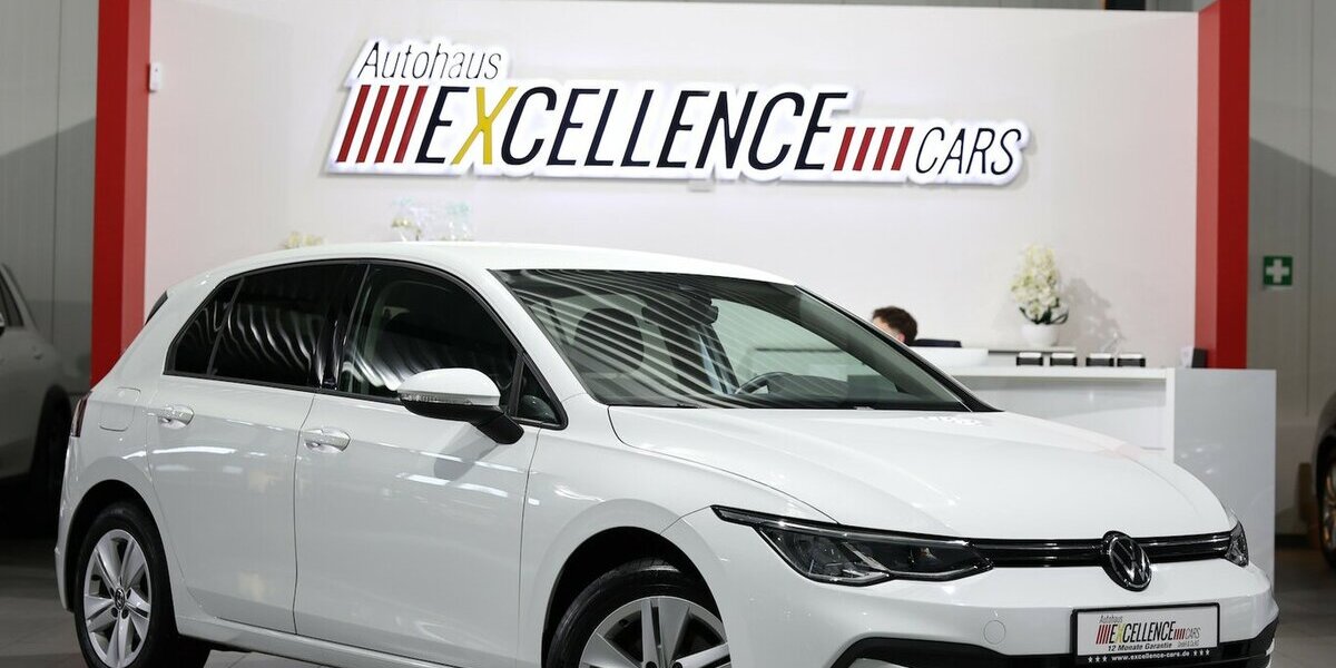 VW Golf VIII 2.0 TDI DSG LIFE IQ / NAVI+KAMERA, LED 53.000 km 22.222 &euro; Hamm 59077