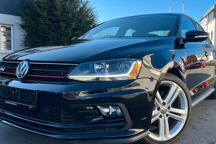 VW Jetta 49.000 km 16.450 € Unna 59425