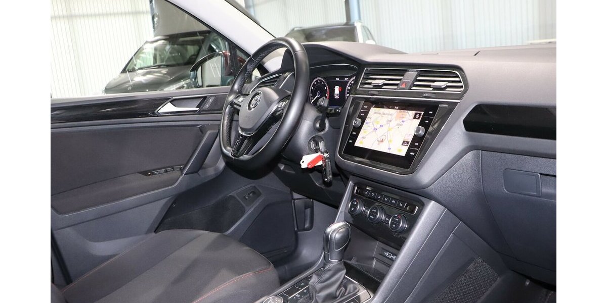 VW Tiguan 1.4 TSI DSG 4M SOUND / PANORAMA / AID 116.000 km 17.991 &euro; Hamm 59077