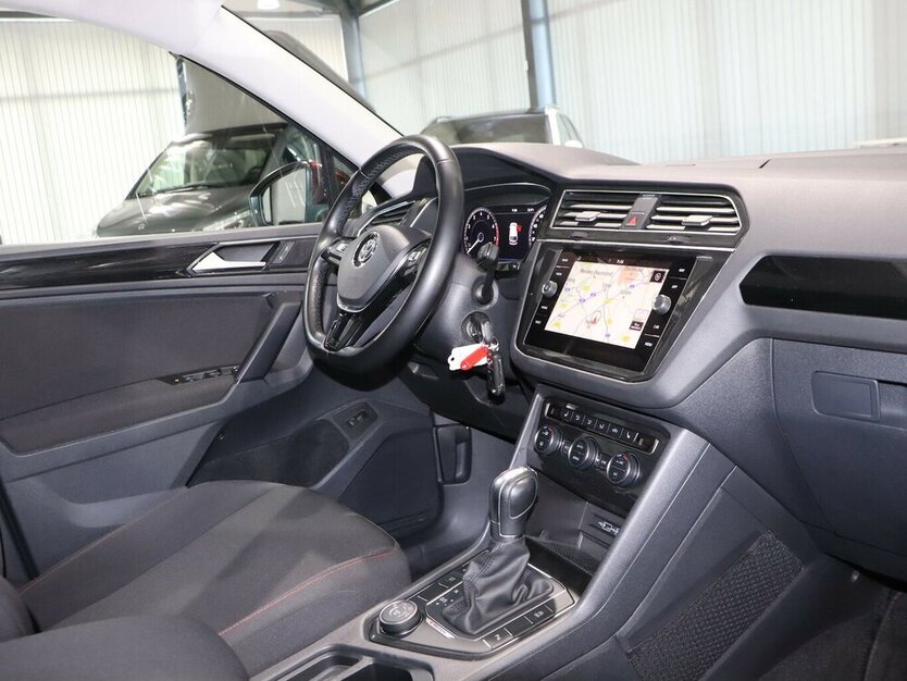 VW Tiguan 1.4 TSI DSG 4M SOUND / PANORAMA / AID 116.000 km 19.777 € Hamm 59077