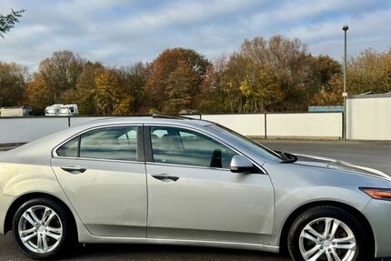 Honda Accord 137.200 km 8.999 &euro; Ahlen 59229