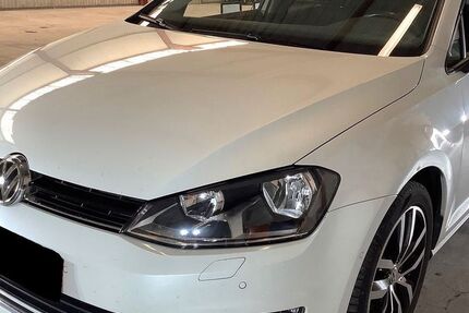 VW Golf 136.386 km 7.133 &euro; Hamm 59065