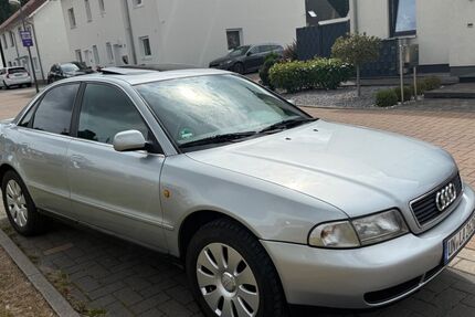 Audi A4 201.000 km 2.300 € Unna 59423