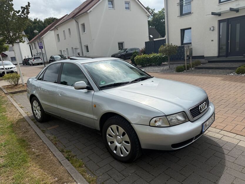 Audi A4 201.000 km 2.300 € Unna 59423