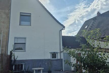 Haus Bergkamen - 4 Zimmer, 95 m&sup2;, 170.000&euro; | Angebot:25280722