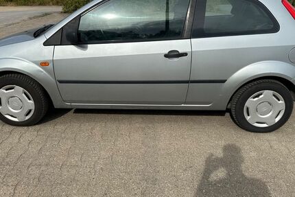 Ford Fiesta 190.000 km 1.150 &euro; Menden 58706
