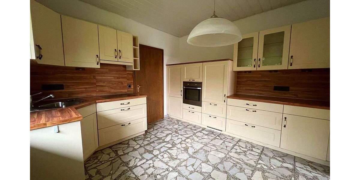 Familienfreundliches Wohnen - Ein Haus mit viel Raum zur Entfaltung! 6 zimmer