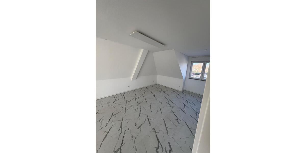 Dachgeschoßwohnung Hamm Daberg - 3.5 Zimmer, 75 m&sup2;, 750&euro; | Angebot:25405217