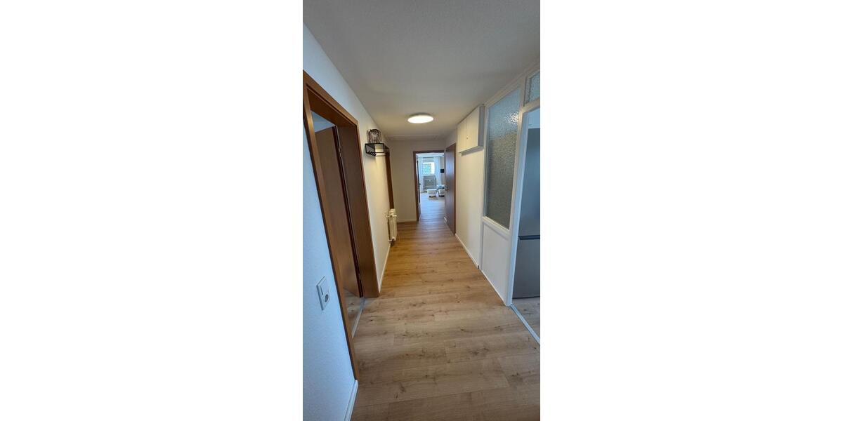 Dachgeschoßwohnung Fröndenberg (Ruhr) - 4 Zimmer, 90 m&sup2;, 670&euro; | Angebot:25905947