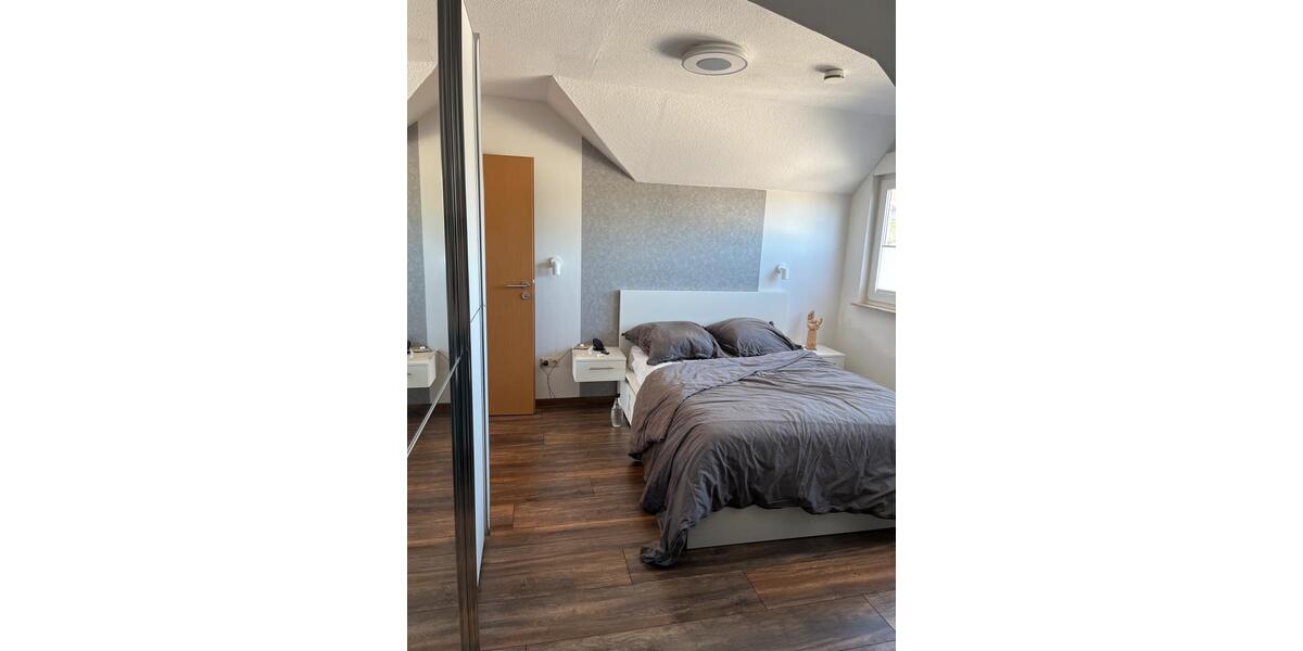 Dachgeschoßwohnung Lünen Alstedde - 2.5 Zimmer, 55 m&sup2;, 500&euro; | Angebot:26296372