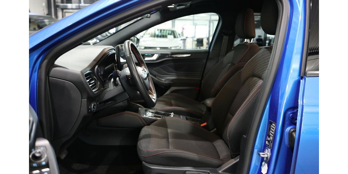 Ford Focus Tunier 1.5 EB ST-LINE X SPORT BLUE & BLACK 100.000 km 16.444 &euro; Hamm 59077