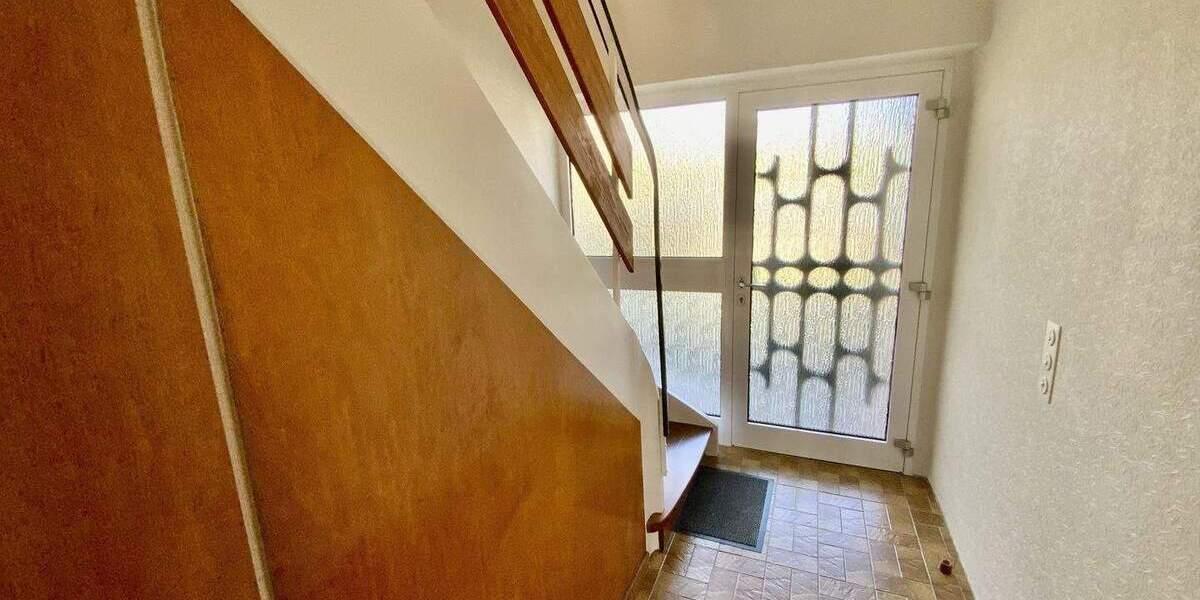 Werne-Nibelungenring: Ein- bis Zweifamilienhaus auf traumhaftem Grundstück in der Nähe des Dornbergs 6 zimmer