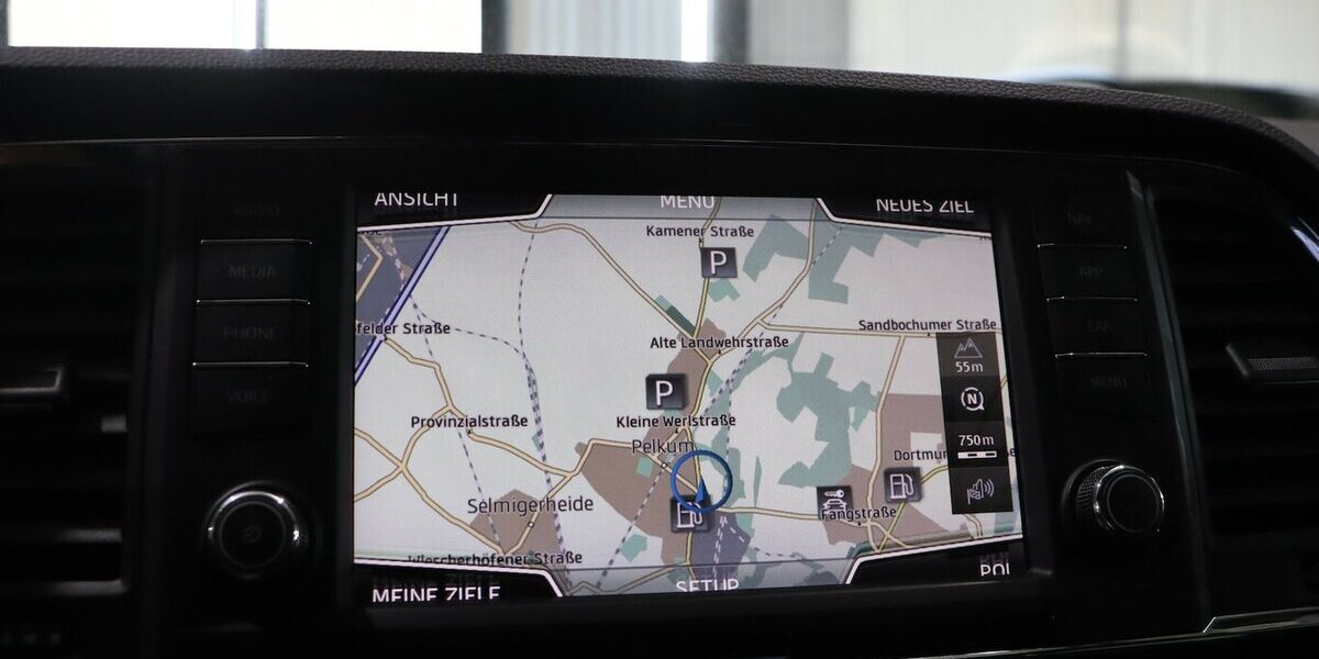 Cupra Ateca 2.0 TSI DSG 4Drive WHITE / PANORAMA / AHK 134.000 km 21.444 € Hamm 59077