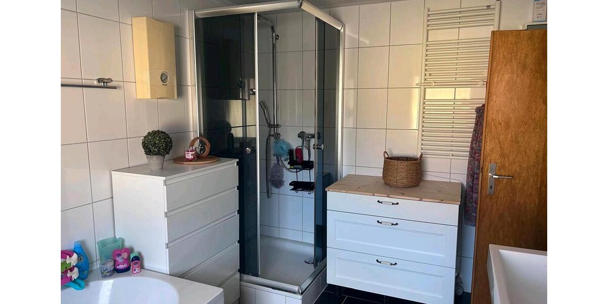 Reihenhaus Kamen - 3 Zimmer, 90 m&sup2;, 265.000&euro; | Angebot:27076575