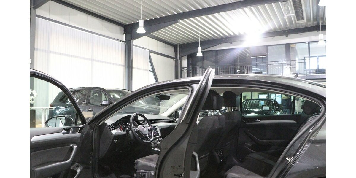 VW Passat 1.4 TSI Comfortline NAVI-DM+APPLE+ANDROID 159.000 km 13.111 &euro; Hamm 59077