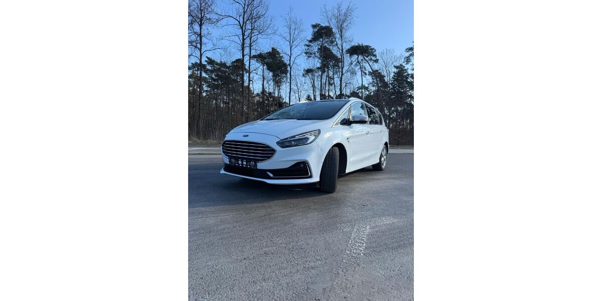 Ford S-Max 143.500 km 17.100 &euro; Menden 58708
