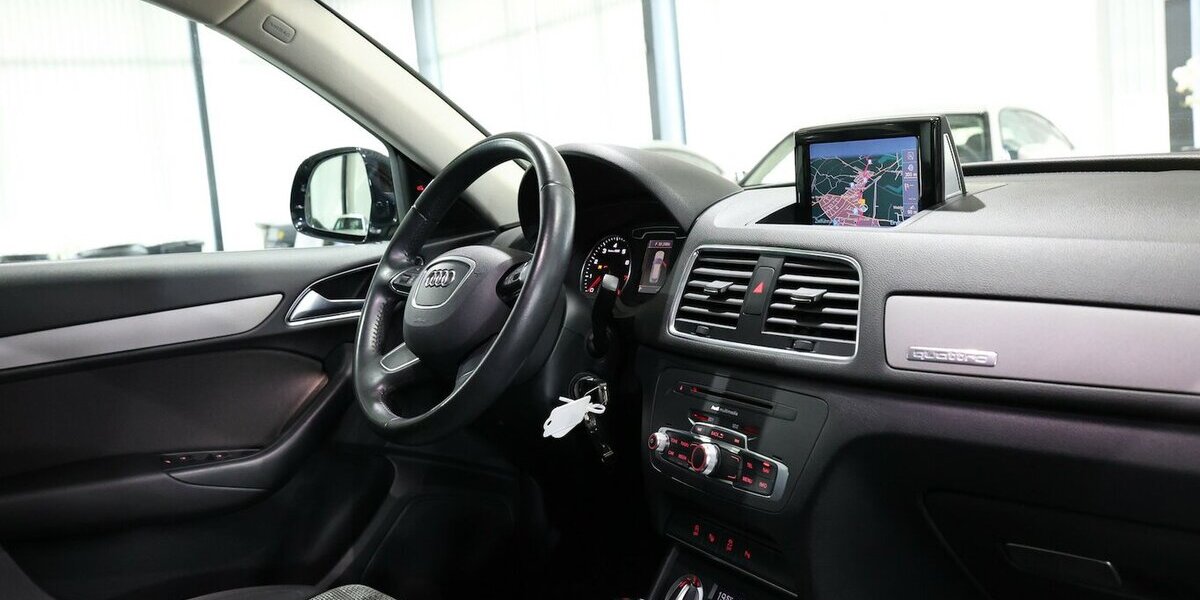 Audi Q3 2.0 TFSI QUATTRO SPORT / NAVI+KAMERA / ALLRAD 97.000 km 14.511 &euro; Hamm 59077