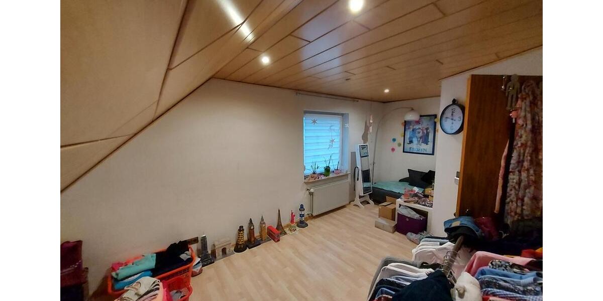 Doppelhaushälfte 4 zimmer