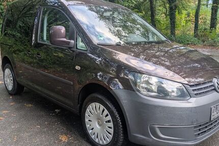 VW Caddy 119.500 km 8.900 &euro; Lünen 44534
