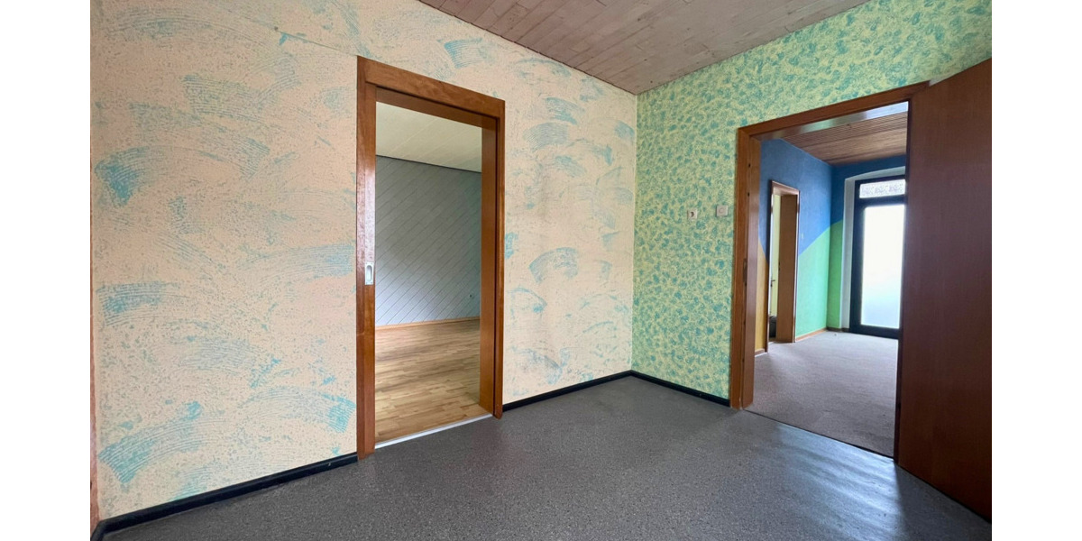 Doppelhaushälfte Menden (Sauerland) Mitte - 7 Zimmer, 122 m&sup2;, 229.000&euro; | Angebot:24234496