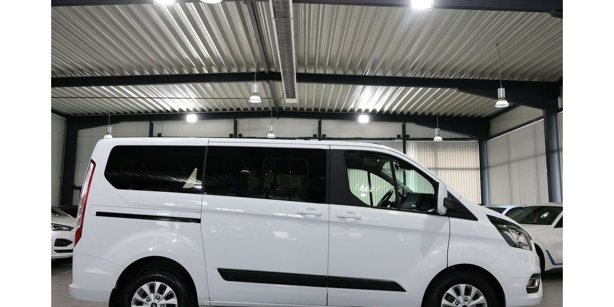 Ford Tourneo Custom 2.0 TDCI 320 L1 / 8-SITZER / NAVI 167.000 km 25.555 &euro; Hamm 59077