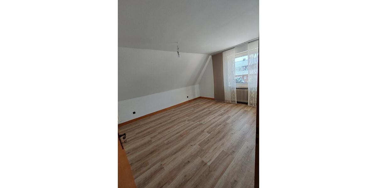 Etagenwohnung Ennigerloh - 3.5 Zimmer, 95 m&sup2;, 830&euro; | Angebot:24715312