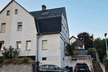 Haus Fröndenberg (Ruhr) - 7 Zimmer, 200 m&sup2;, 350.000&euro; | Angebot:27142609