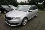 Octavia Ambition 1.6 TDI NAVI AHK LED ALU APS SITZ