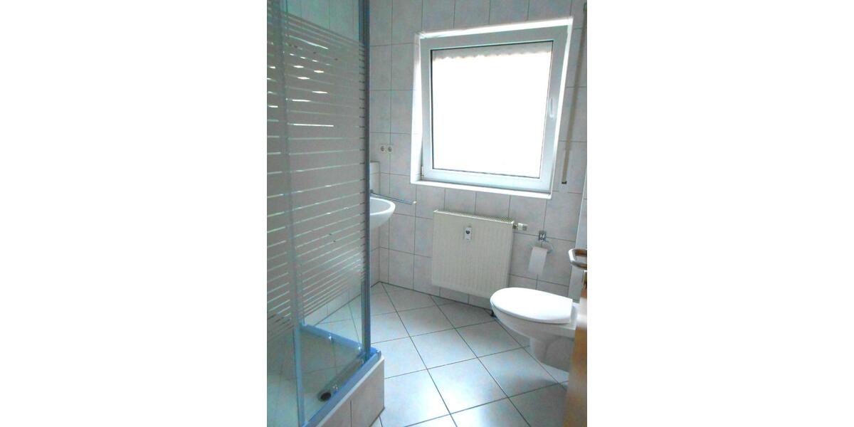 Großzügig geschnittene 3-Zimmer-Wohnung, zwei Ebenen, Balkon 3 zimmer