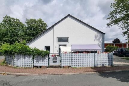 Familienfreundliches, geräumiges 4-Zimmer-Einfamilienhaus mit moderner Ausstattung in ruhiger Lage