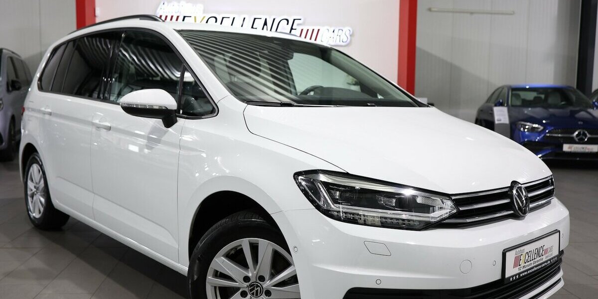 VW Touran 2.0 TDI DSG IQ Comfortline / 7-SITZE, LED 66.000 km 26.777 &euro; Hamm 59077